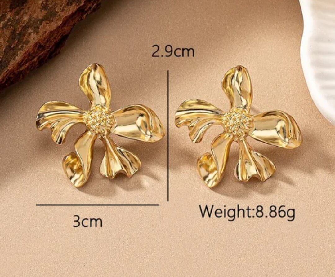 Elegant Gold Floral Statement Earrings – Sculpted Flower Design with Crystal Center