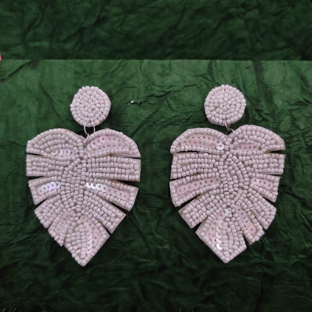 Aaradhya Leaf Earrings