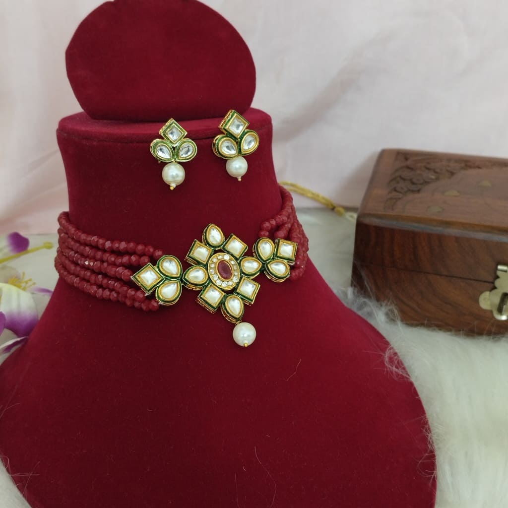 Edhitha Kundan Choker Set