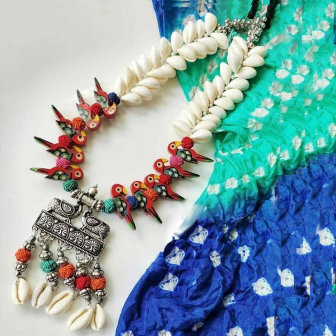 Sea Shell Parrot Necklace