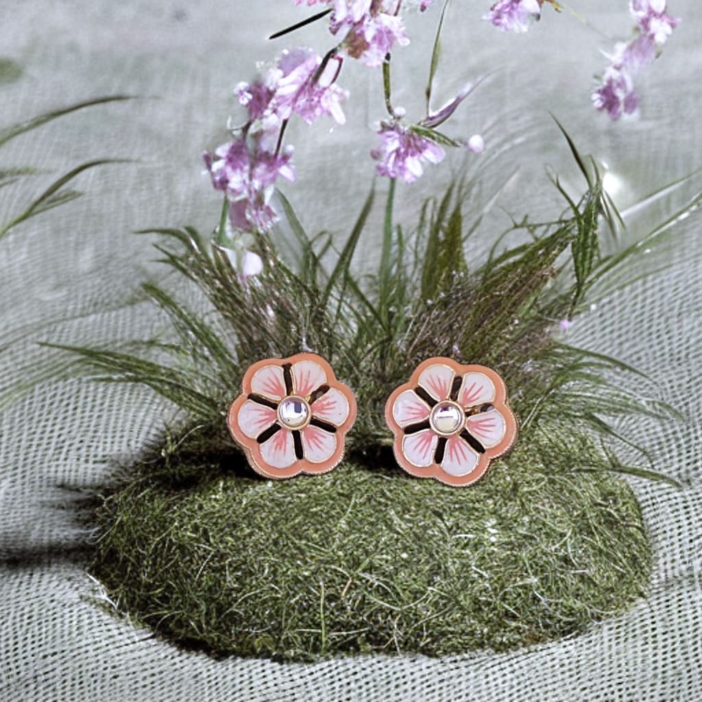 Anika Flower Earrings
