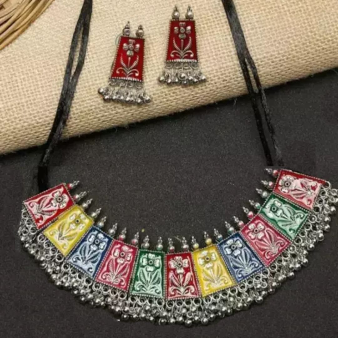 Mouni Meenakari Square Choker